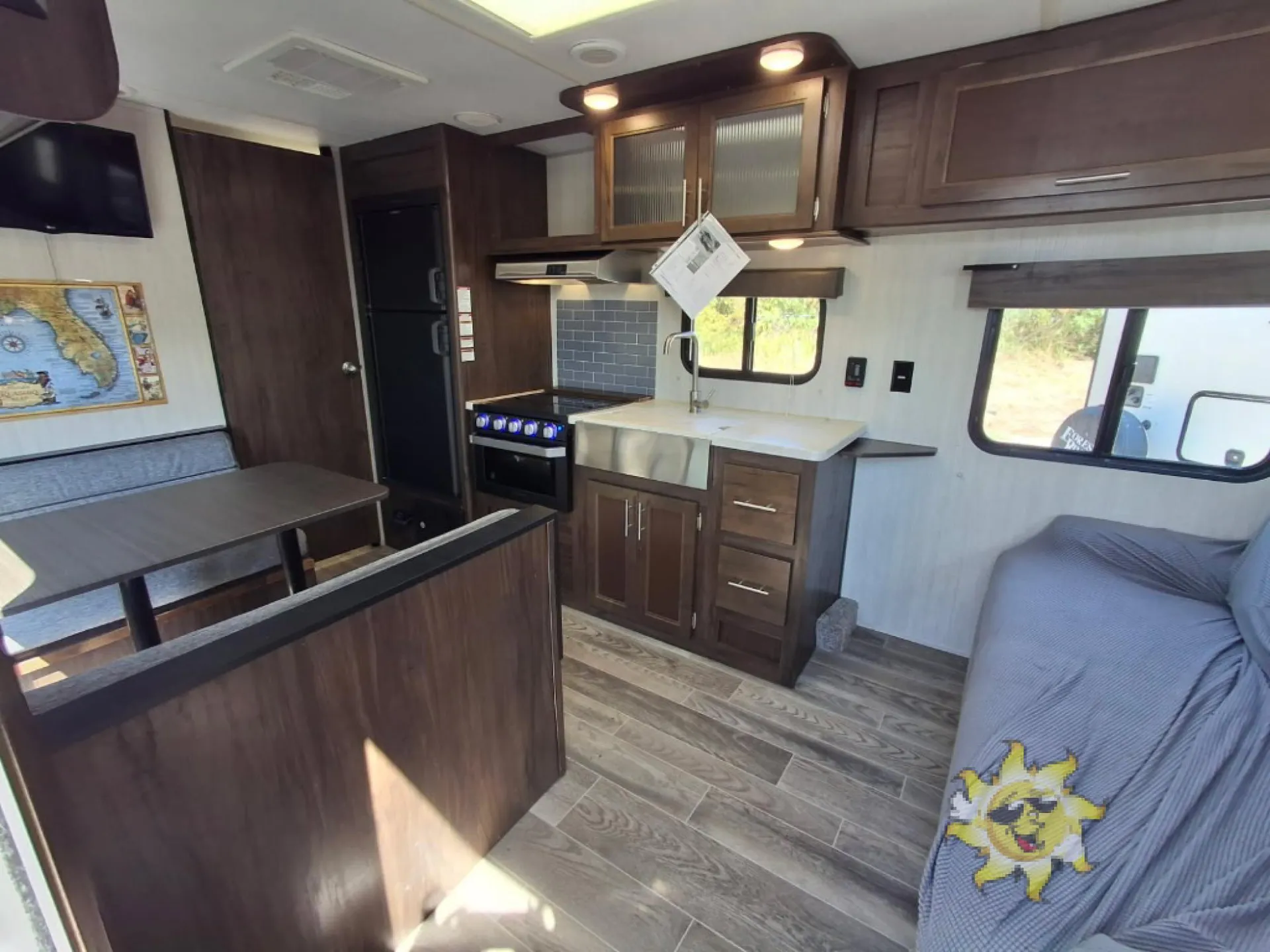 2019 Forest River Cherokee Grey Wolf 24JS - Photo 3