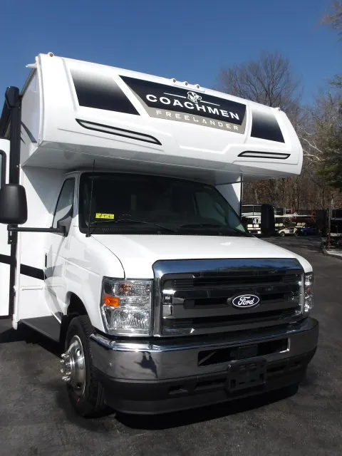 2026 Coachmen Freelander 23FS - Photo 3