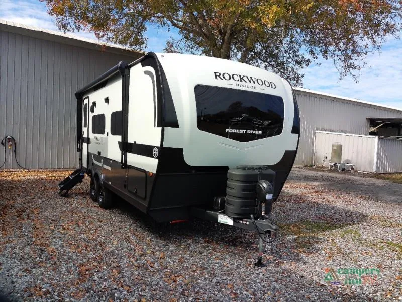 2026 Forest River Rockwood Mini Lite 2109S - Photo 2