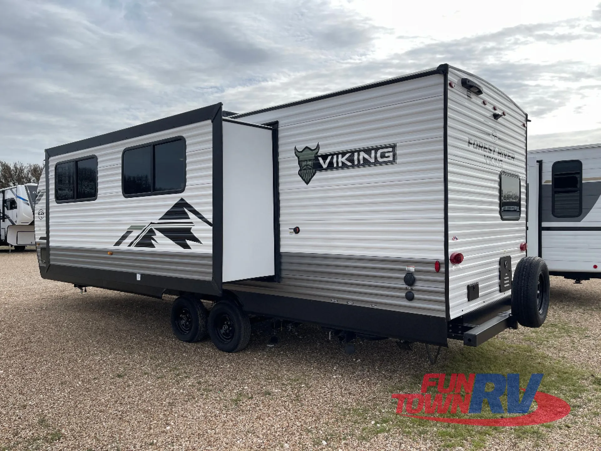 2026 Forest River Viking 262DBS - Photo 3