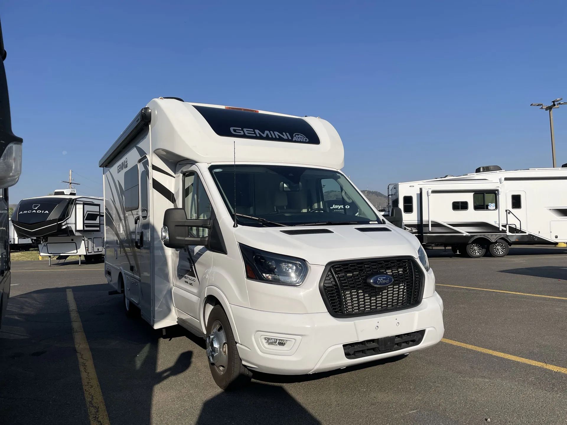 2025 Thor Motor Coach Gemini AWD 23TW - Photo 2