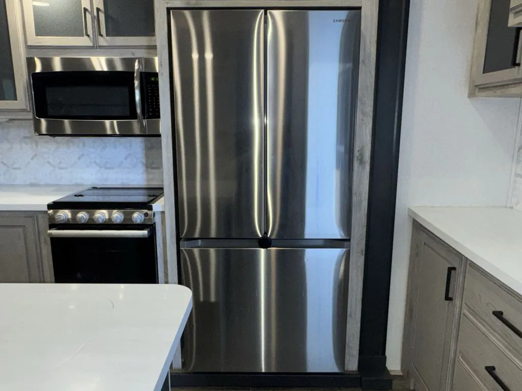 2023 Keystone Avalanche 390DS, Photos photo 11