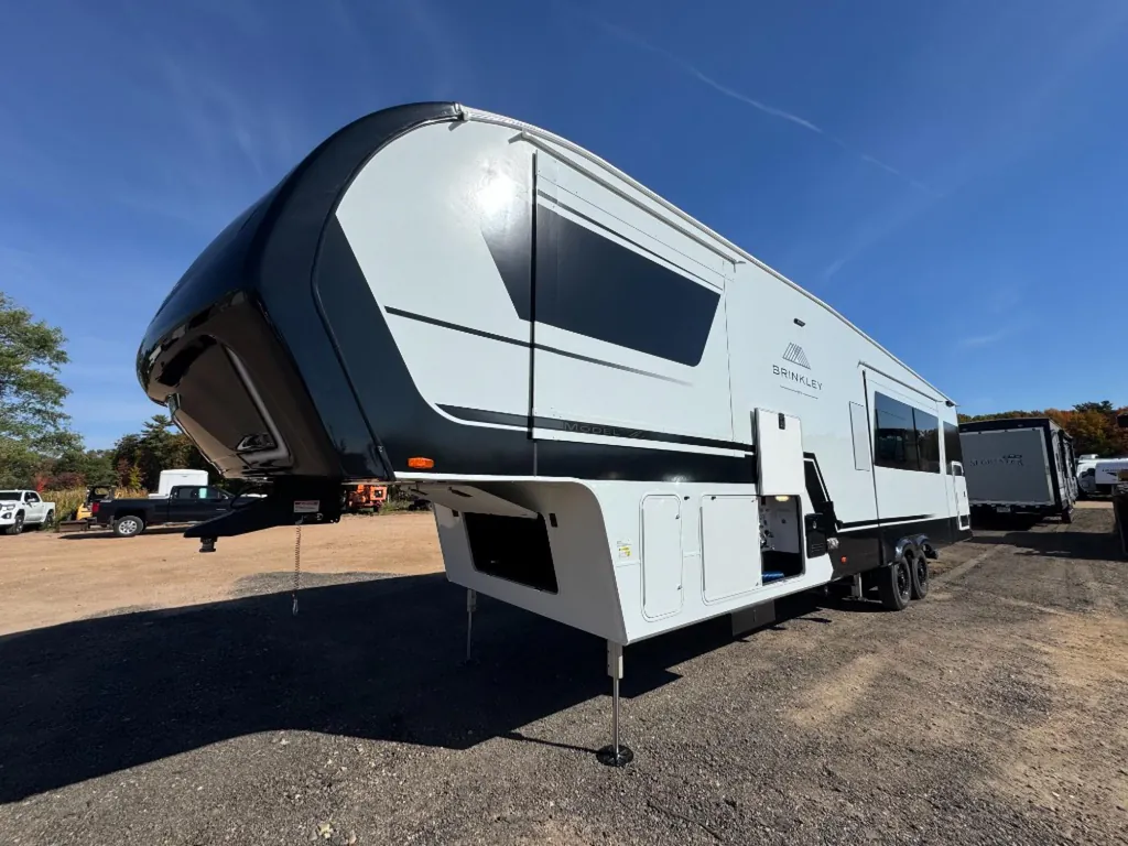 2025 Brinkley Model Z 3400, Photos photo 2