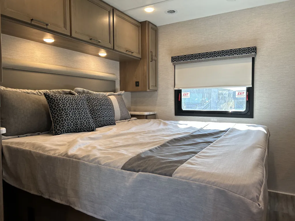 2026 Thor Motor Coach Freedom Traveler A29, Photos photo 15