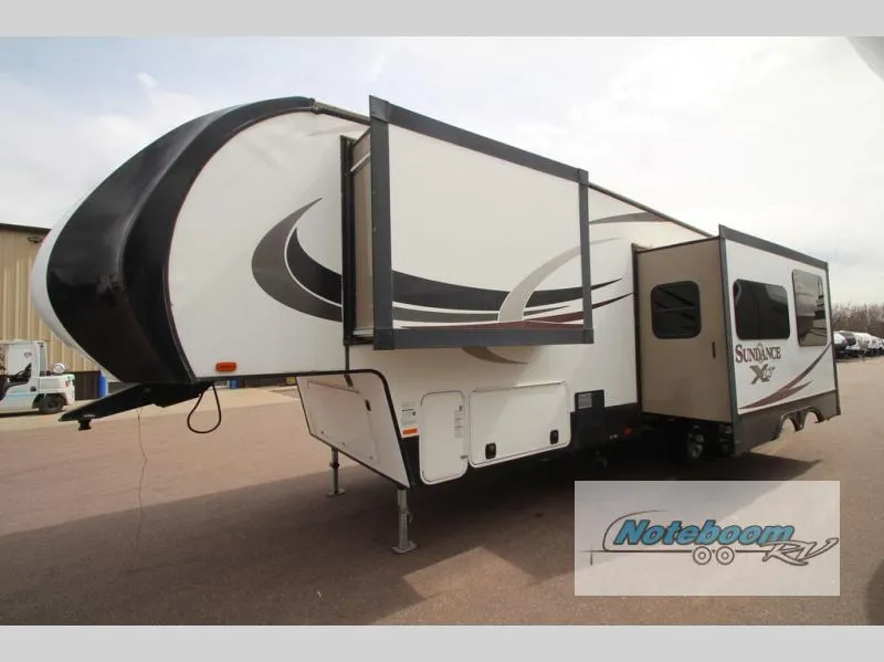 2016 Heartland Sundance XLT 298BH - Photo 4
