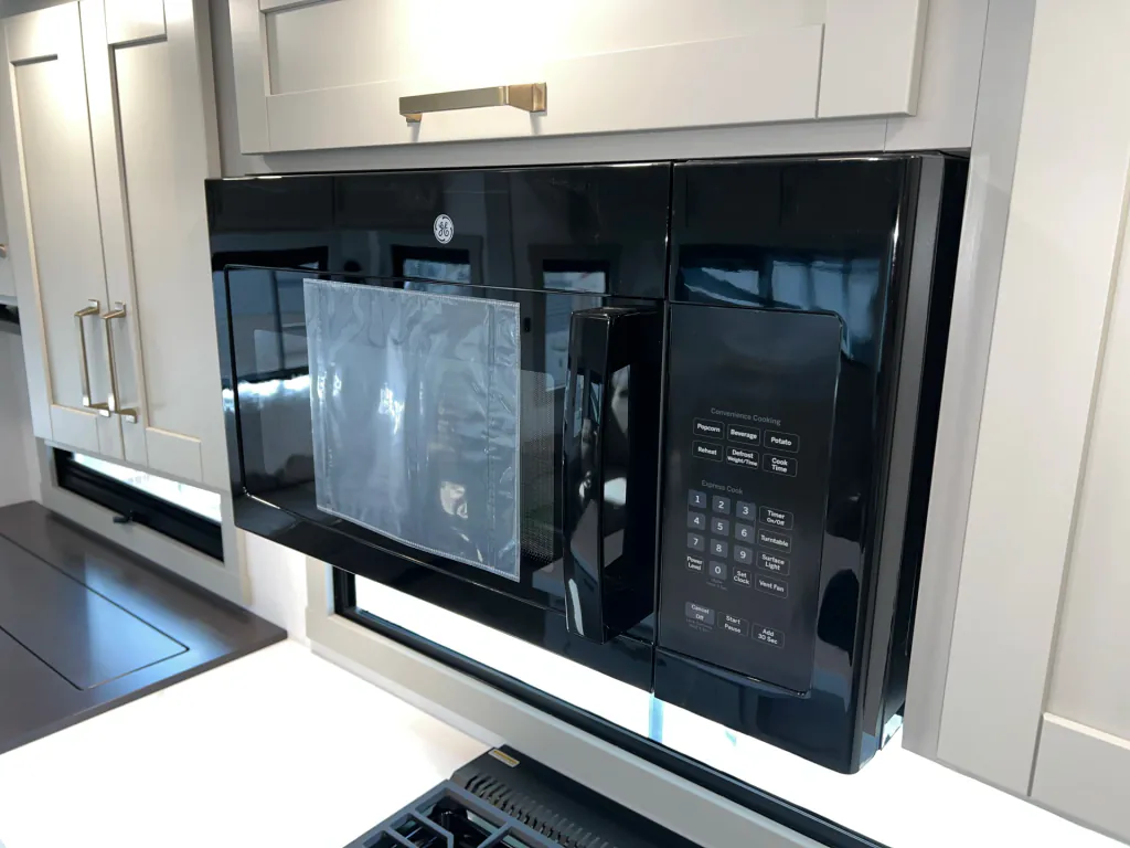 2026 Brinkley Model Z 3600, Photos photo 15