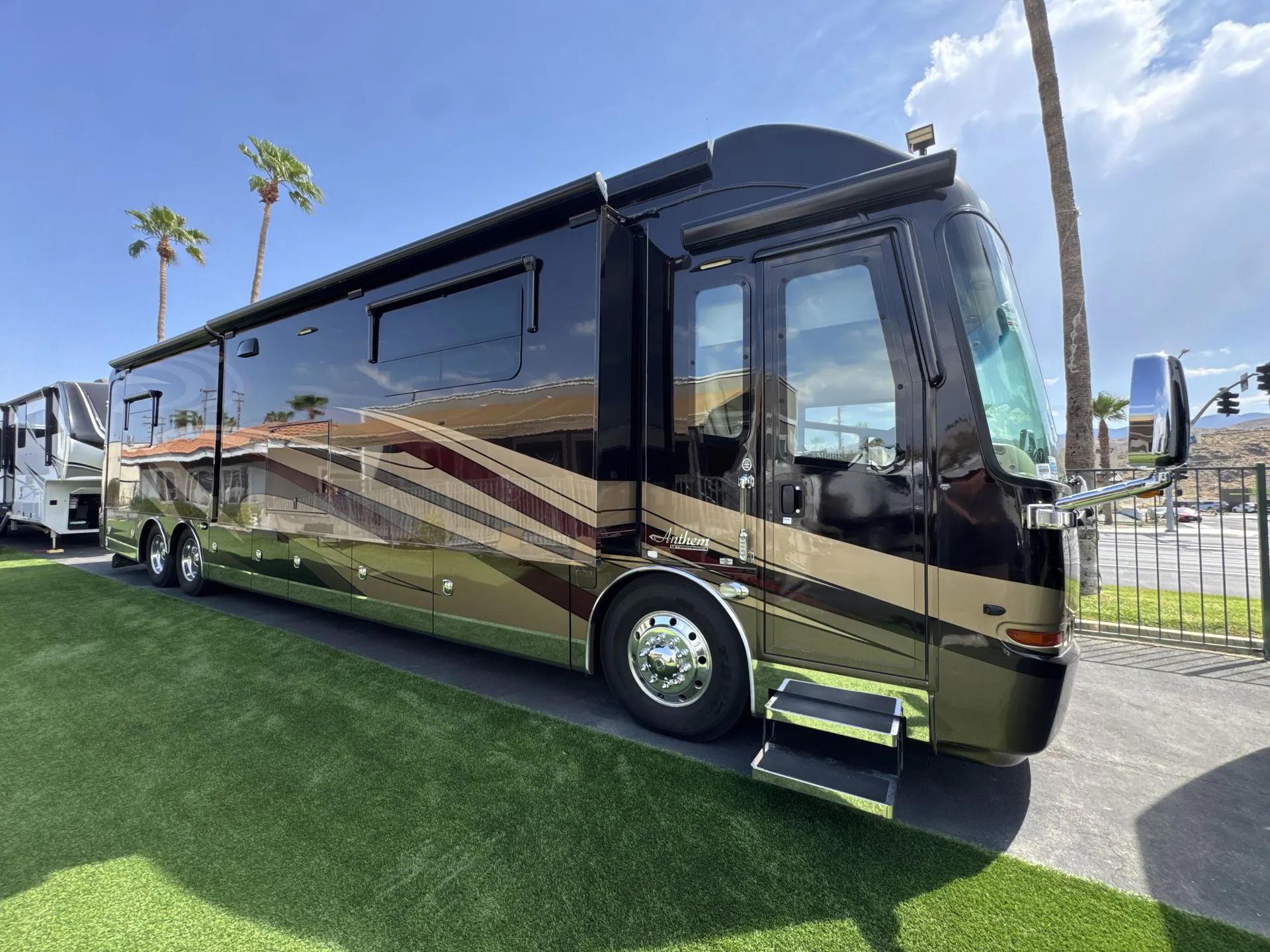 2015 Entegra Coach Anthem 44B - Photo 2