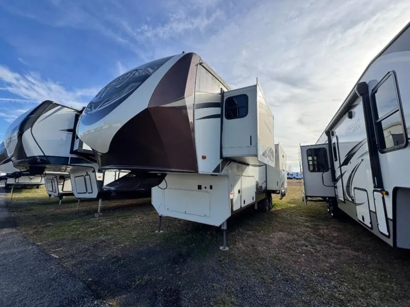 2017 Heartland Bighorn 3575EL - Photo 4