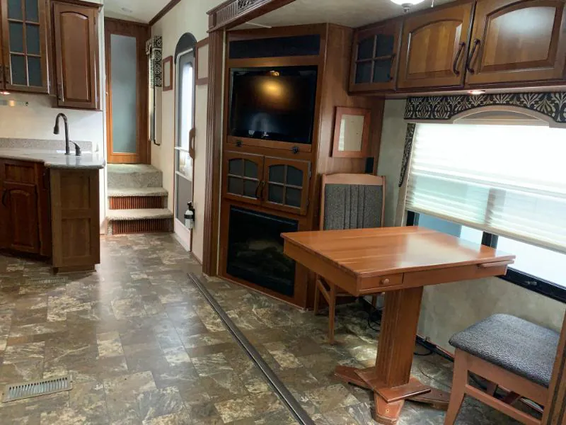 2014 Keystone Montana 3100RL, Photos photo 14