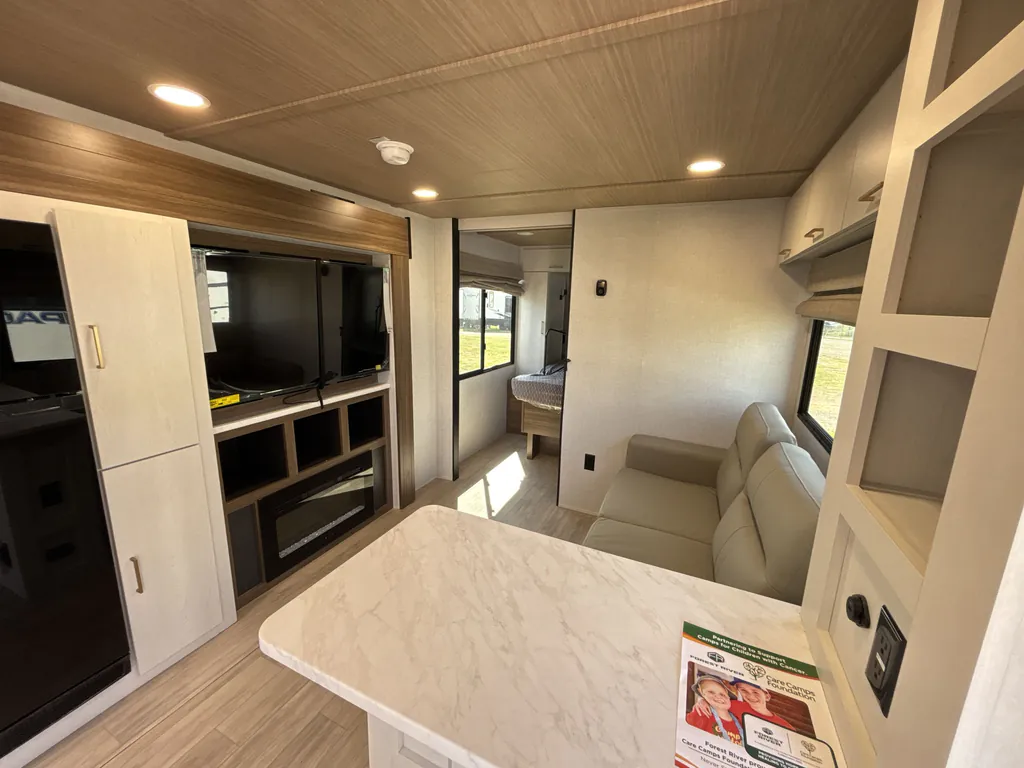 2026 Forest River Vibe Extreme Lite 2500CK, Photos photo 3