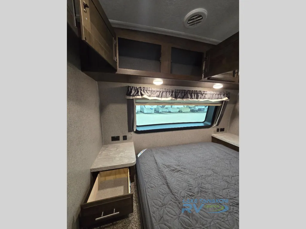 2020 Forest River Rockwood Ultra Lite 2902SW, Photos photo 26