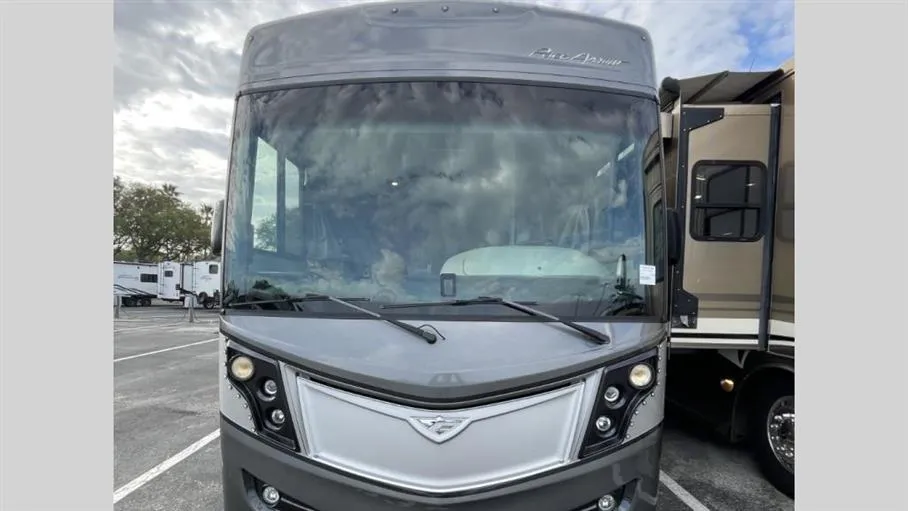 2023 Fleetwood Pace Arrow 35BP - Photo 3