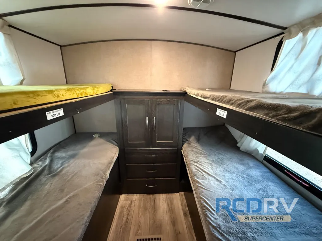 2019 Forest River Surveyor Legend 295QBLE, Photos photo 10