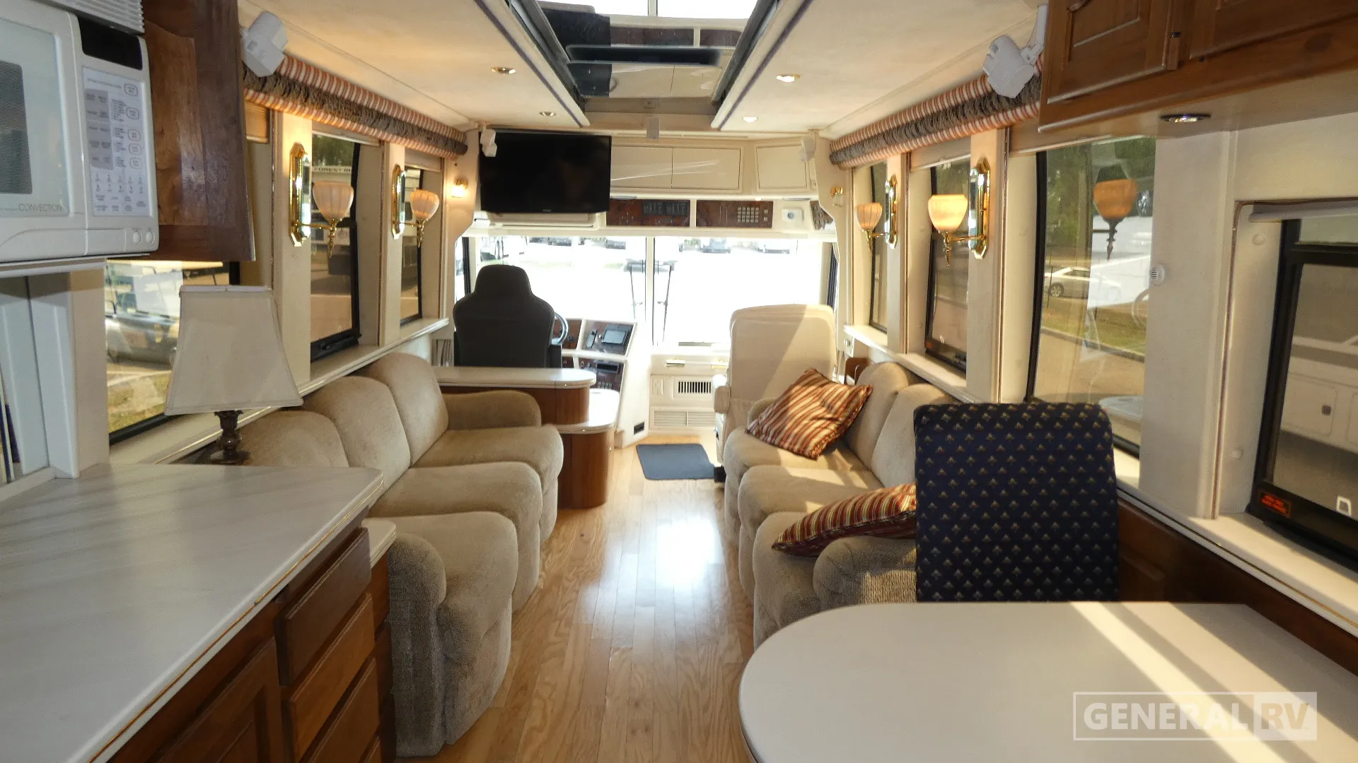 1999 Country Coach Country Coach XL-40 - Photo 4