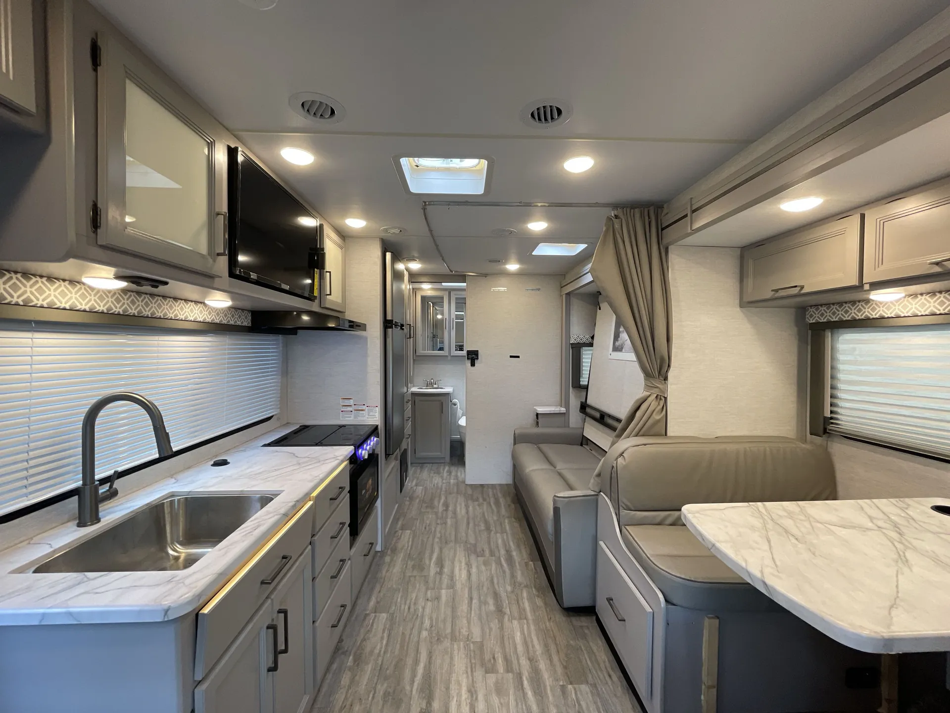 2024 Thor Motor Coach Coleman 24CL — living area main