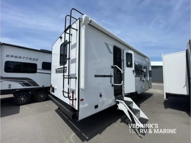 2026 Winnebago Thrive 22RBS - Photo 4