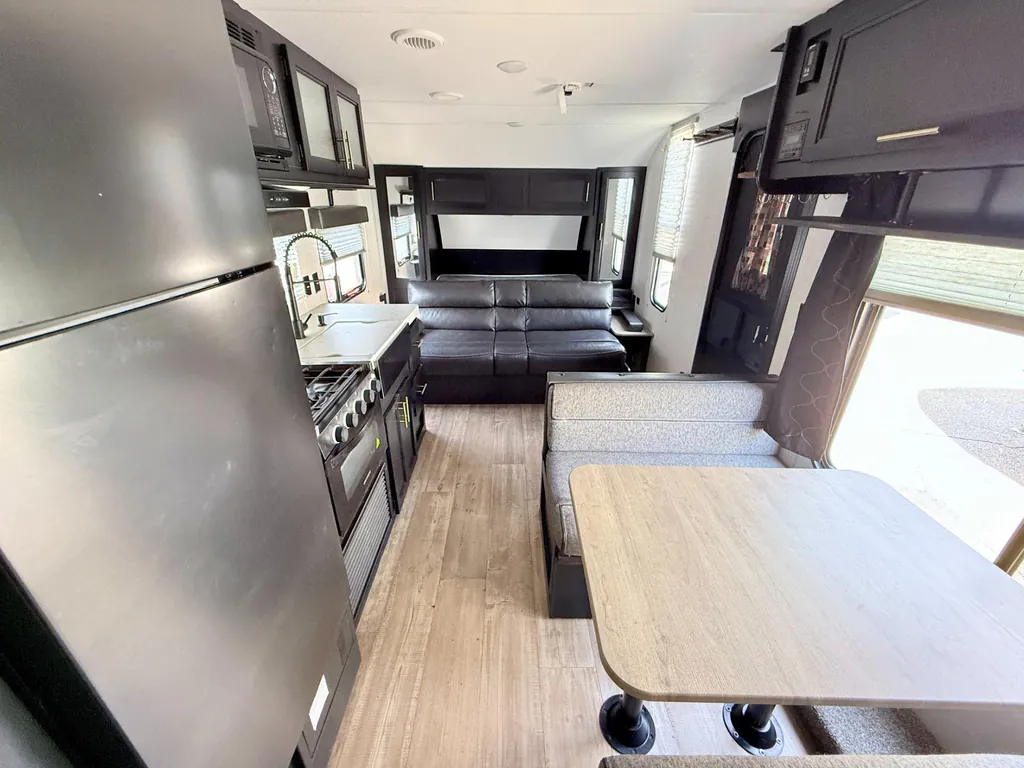 2022 Forest River Cherokee Grey Wolf 27DBH, Photos photo 8