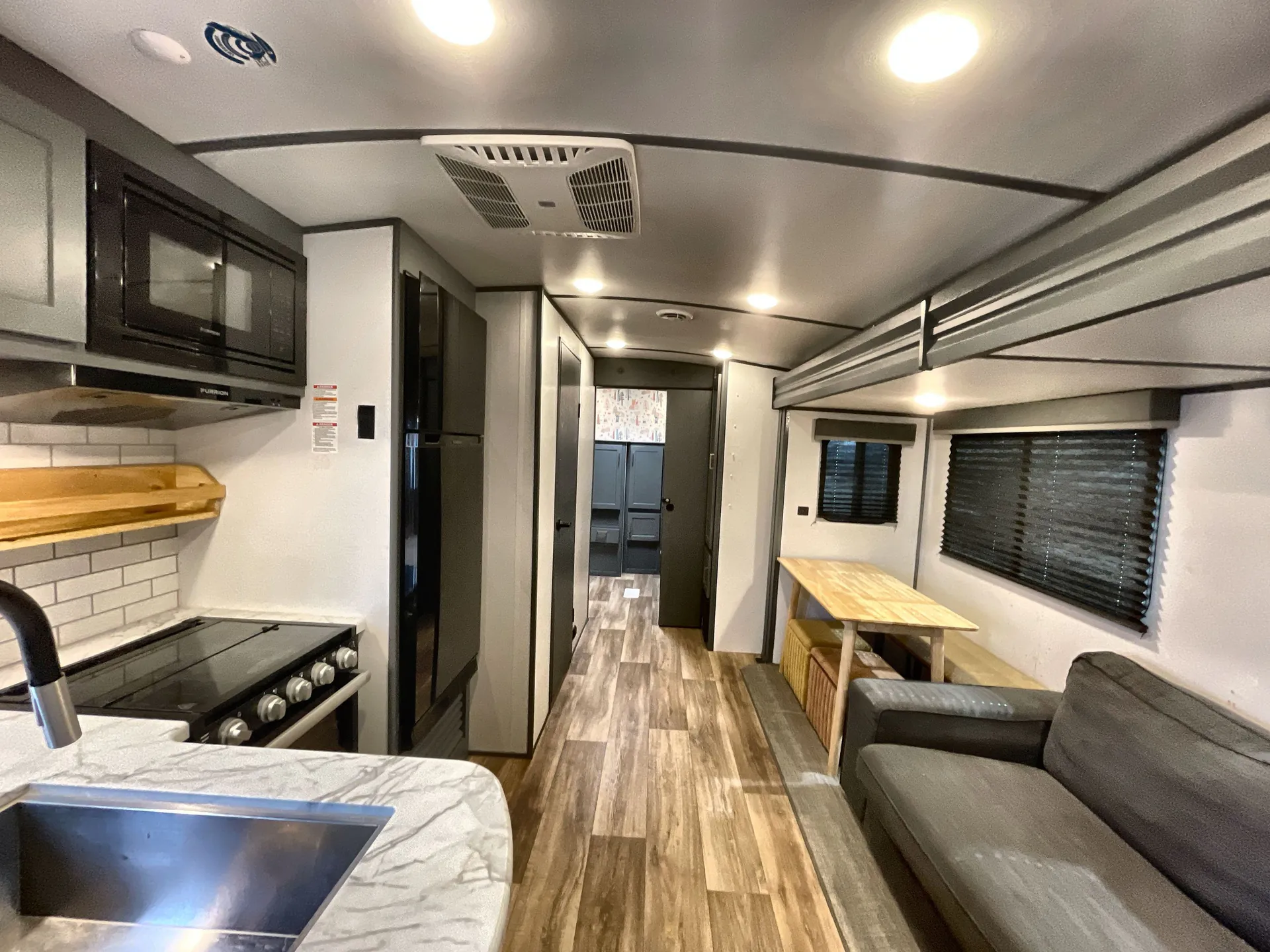 2023 Keystone Bullet 287QBSWE — front