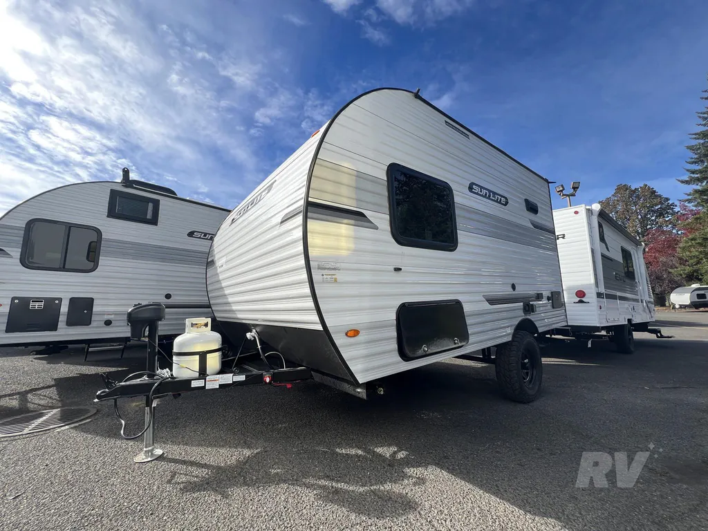 2027 FOREST RIVER R-POD UNMAPPED 26ML, Photos photo 4