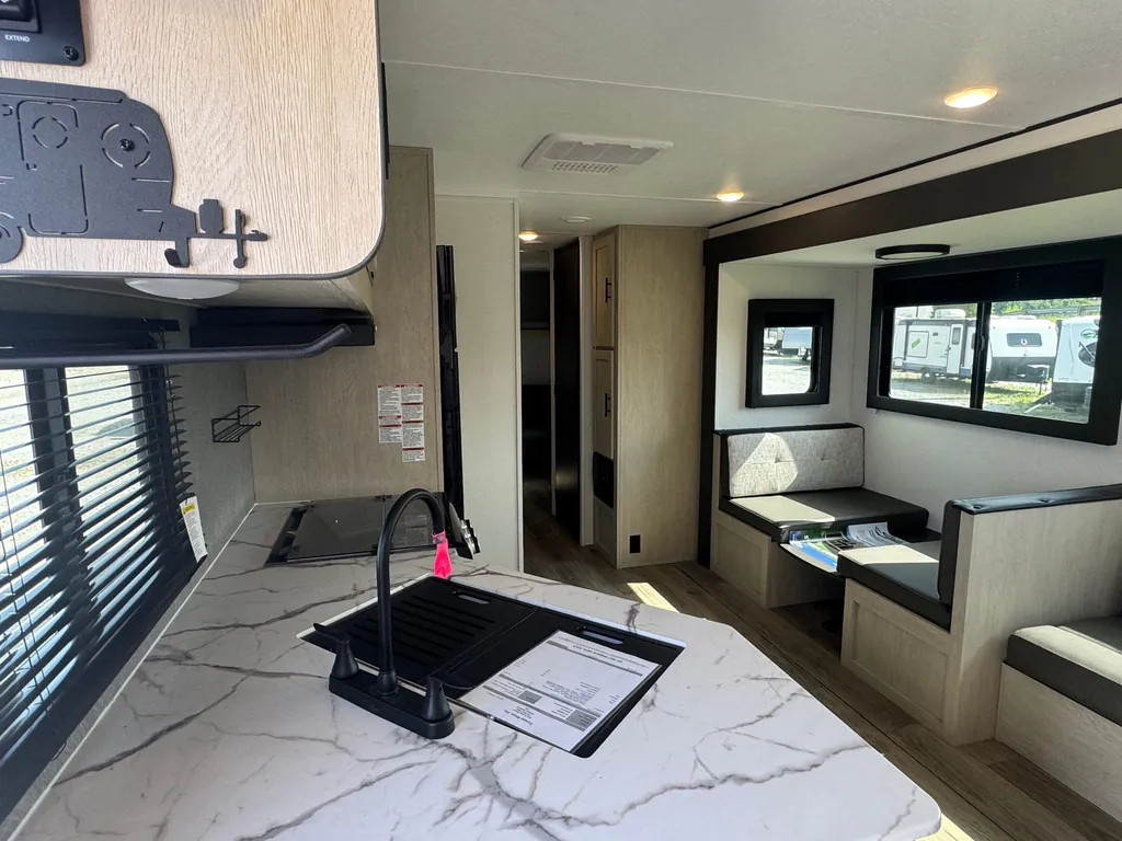 2026 Shasta RVs i-5 Edition 530BQB, Photos photo 5