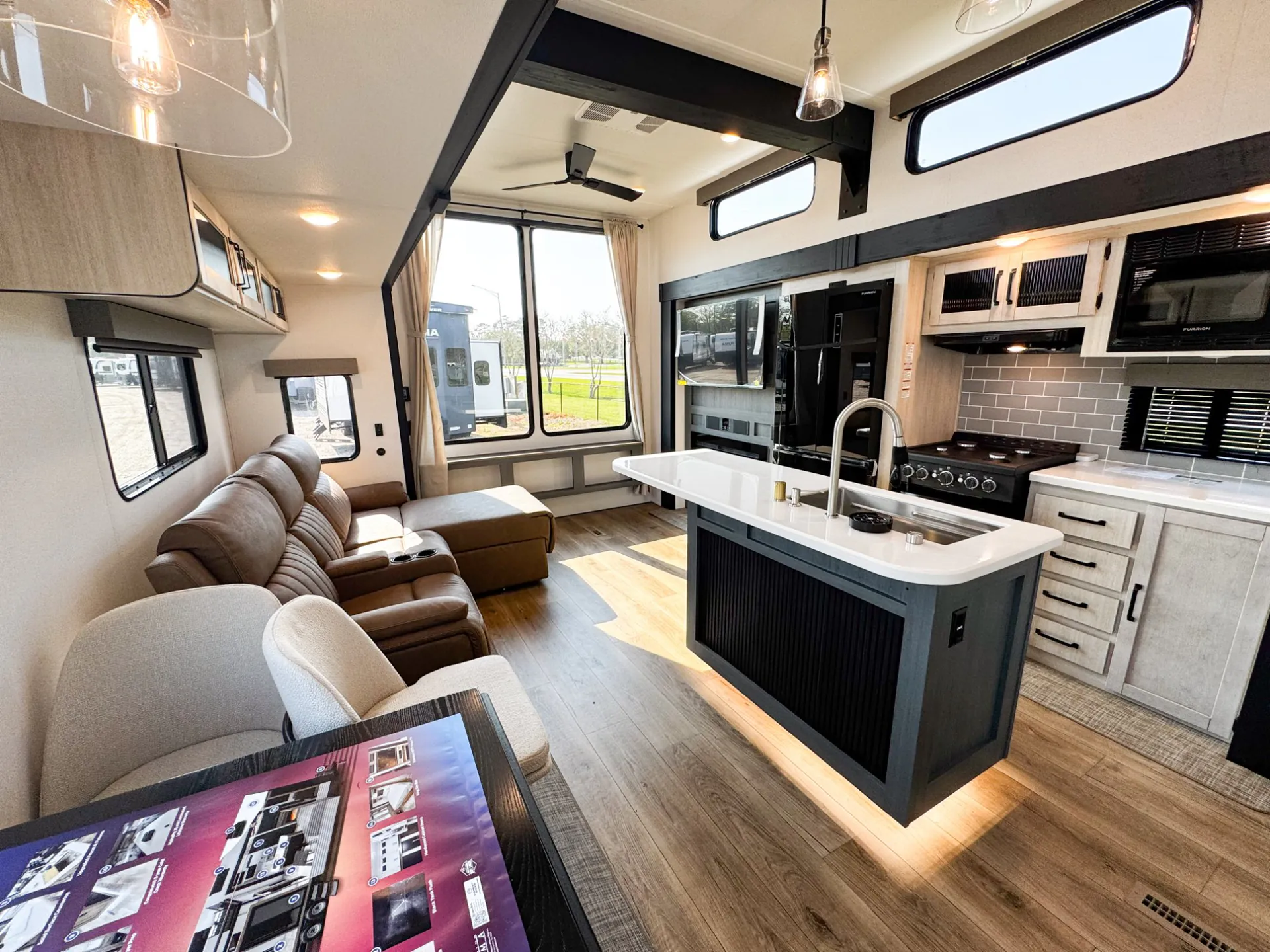 2026 Forest River Puma Vista 422LFT - Photo 4