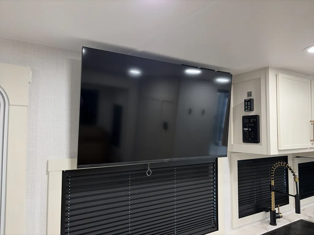 2026 Brinkley Model Ix 20X, Photos photo 14