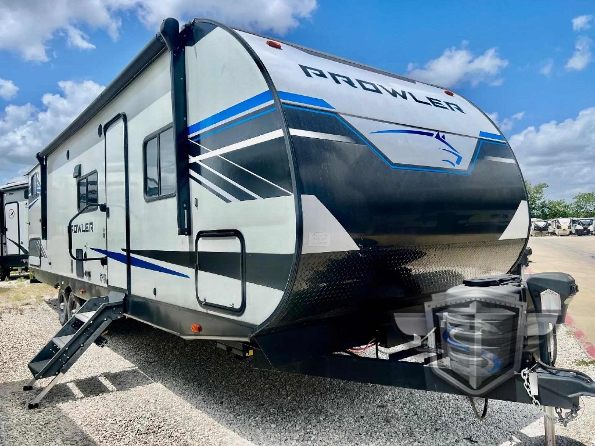 2023 Heartland Prowler 303SBH - Photo 2