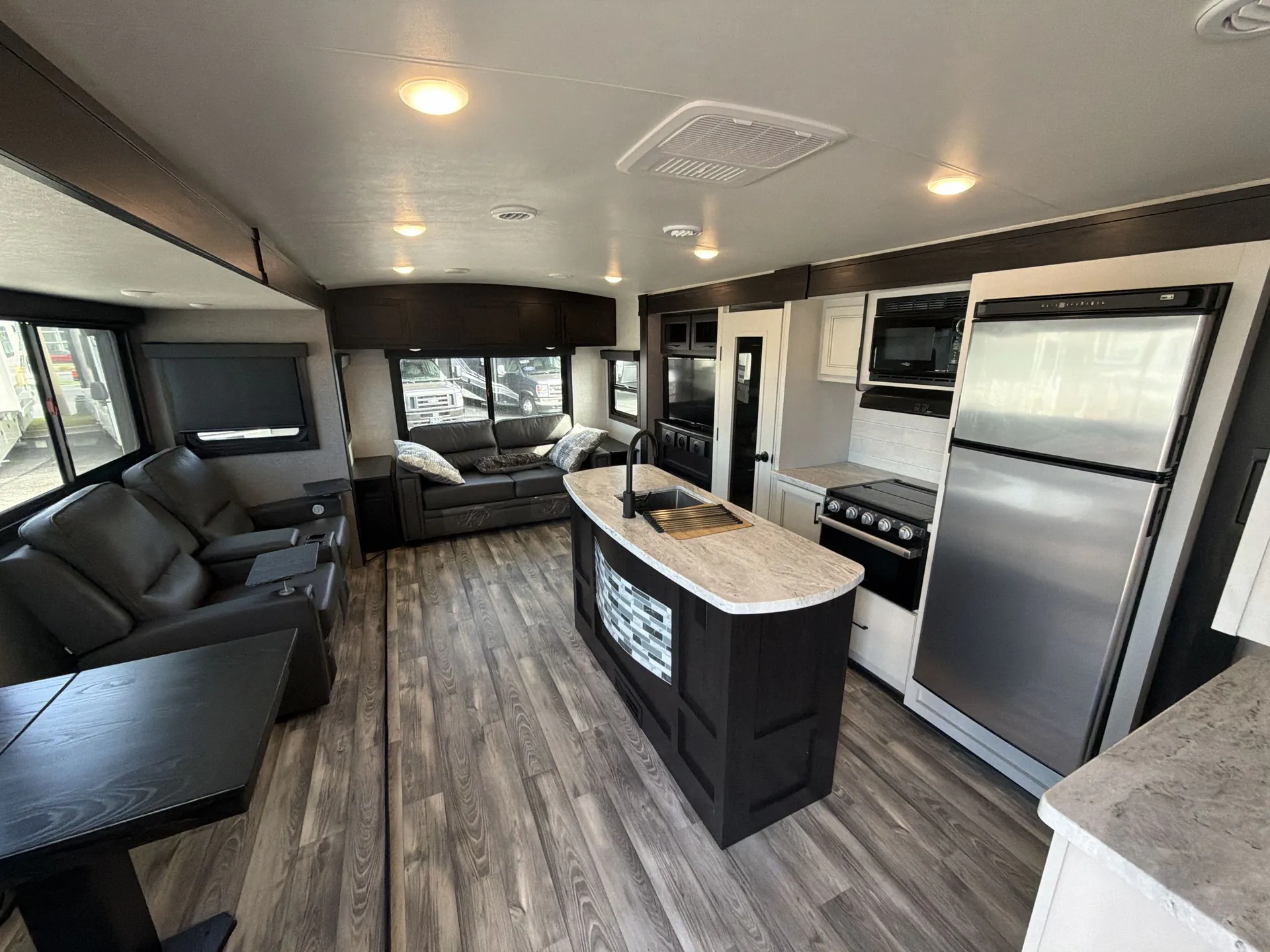 2023 Highland Ridge Open Range Light 290RLS dealer photo 2 from Camping World