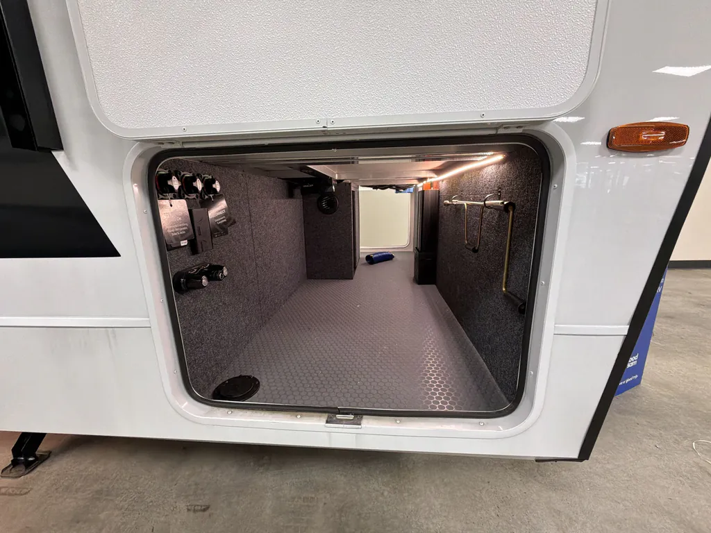 2026 Brinkley Model I 265, Photos photo 13