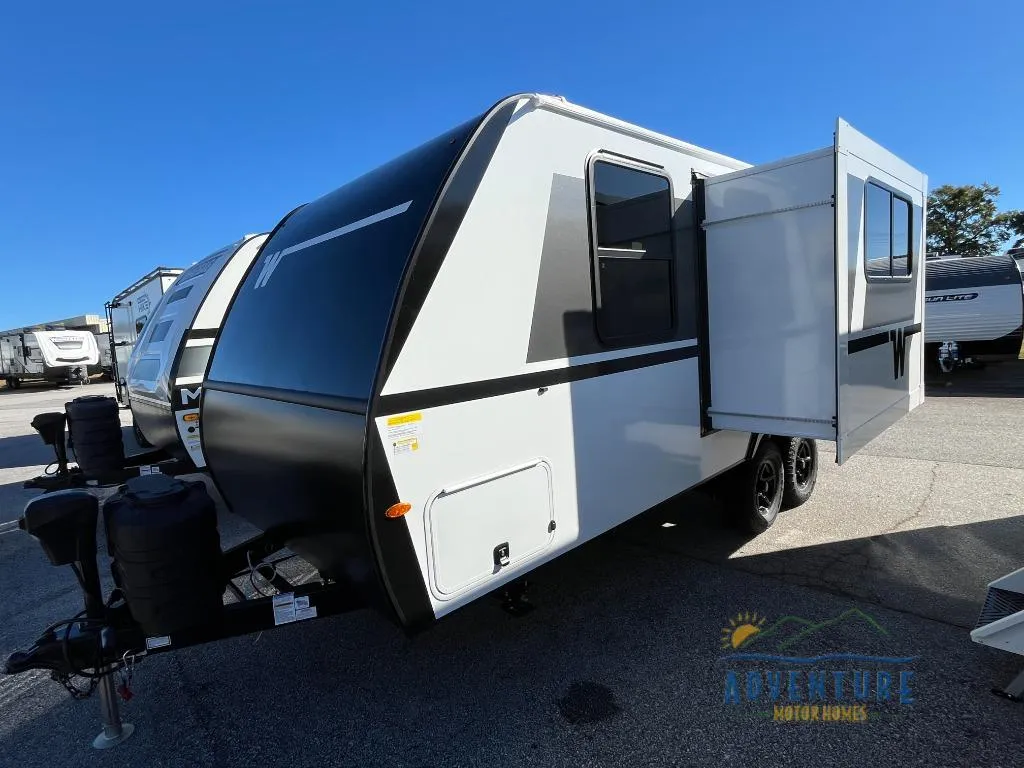 2026 Winnebago Micro Minnie 2108DS - Photo 2