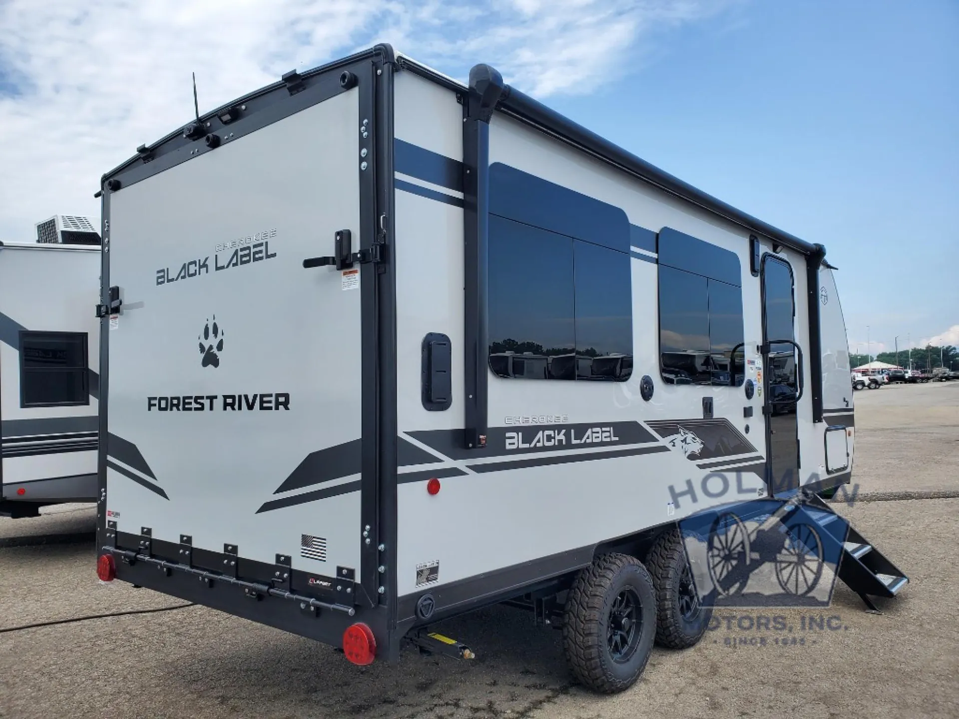 2027 Forest River Cherokee Grey Wolf 18RRBL - Photo 3