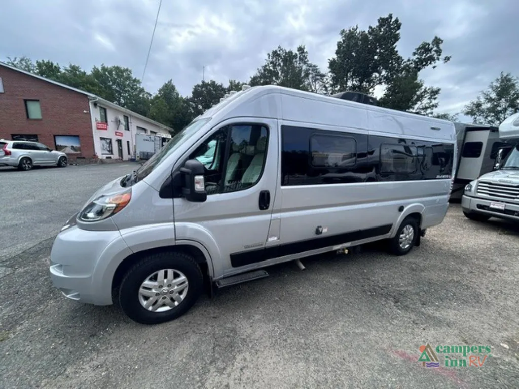 2022 Winnebago Travato 59KL, Photos photo 4