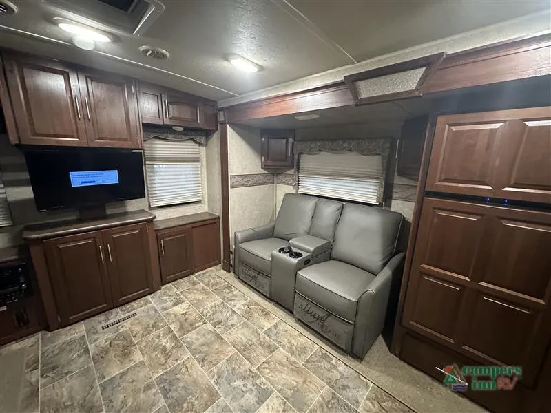 2016 Forest River RV Rockwood Ultra Lite 2703WS - Photo 3