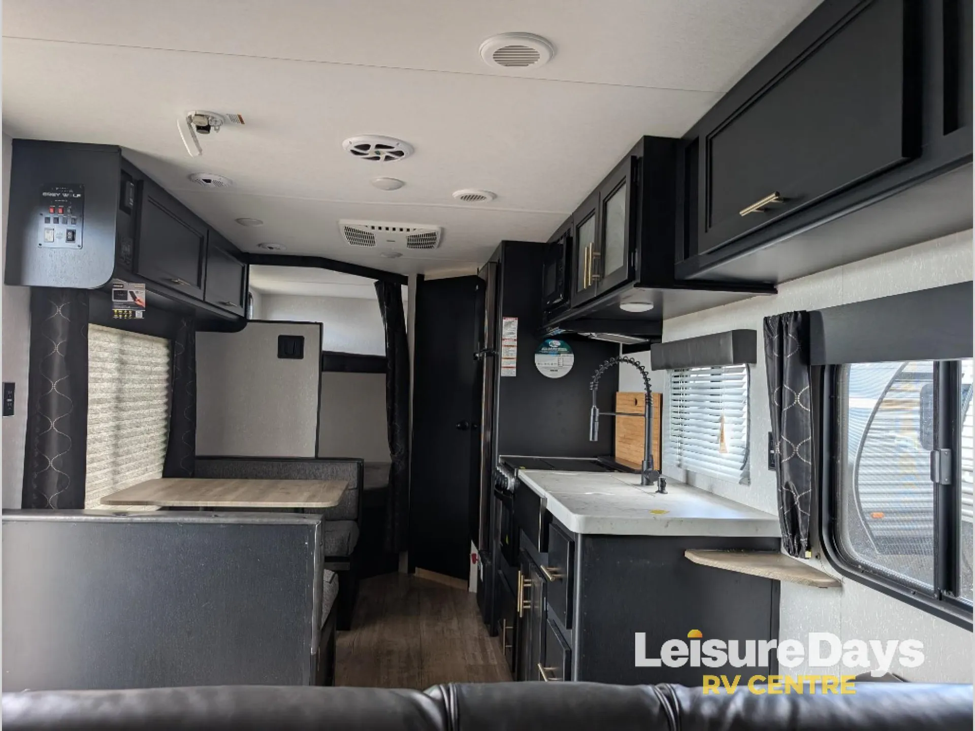 2021 Forest River Cherokee Grey Wolf 26DJSE — Photo 6