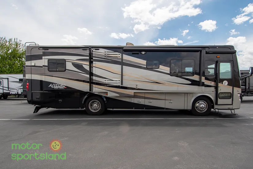 2013 Tiffin Allegro RED 34QFA - Photo 2