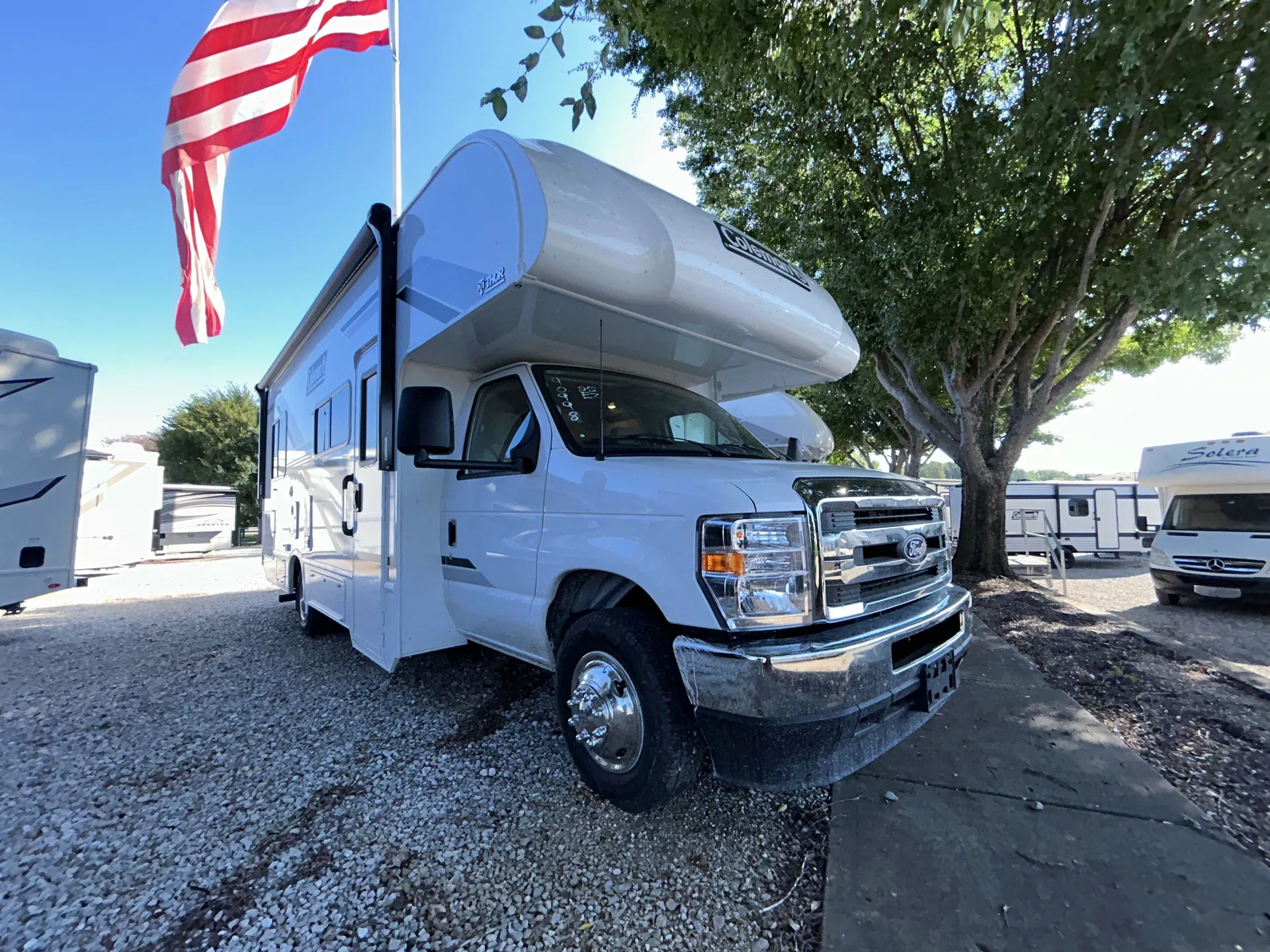 2026 Thor Motor Coach Coleman 25EZ - Photo 2