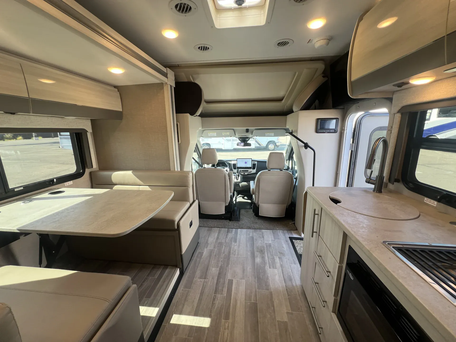 2023 Thor Motor Coach Compass AWD 23TW - Photo 4