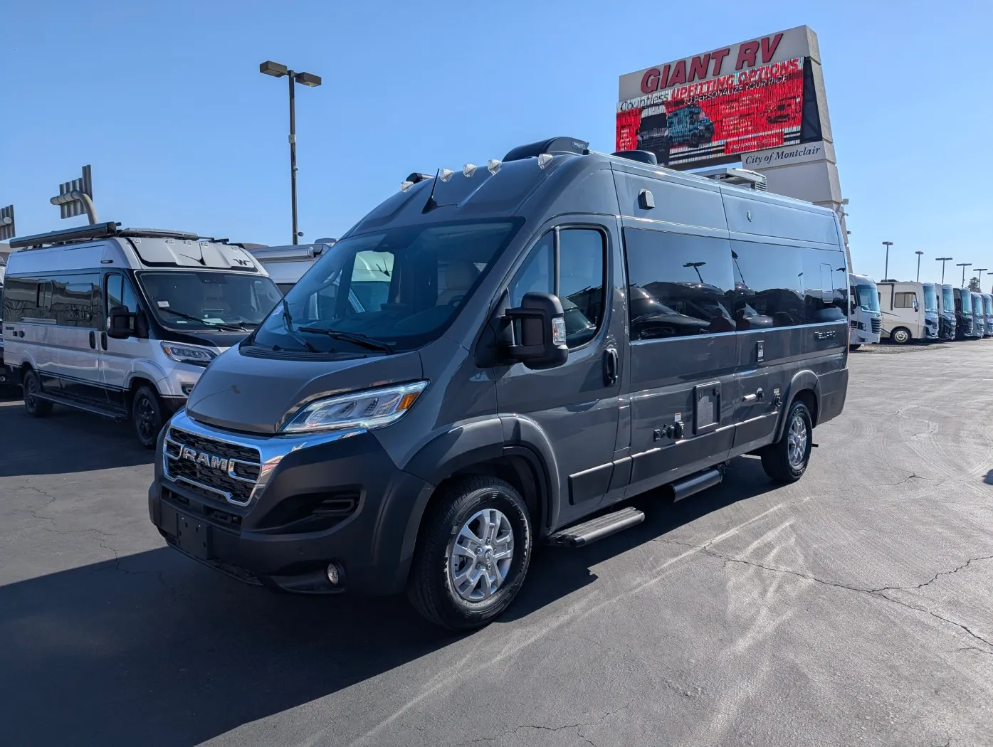 2027 Thor Motor Coach Tellaro 20U - Photo 4