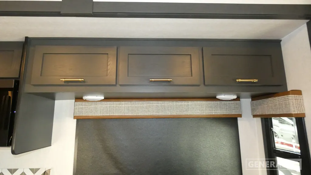 2027 Nexus Ghost 33DS, Photos photo 17