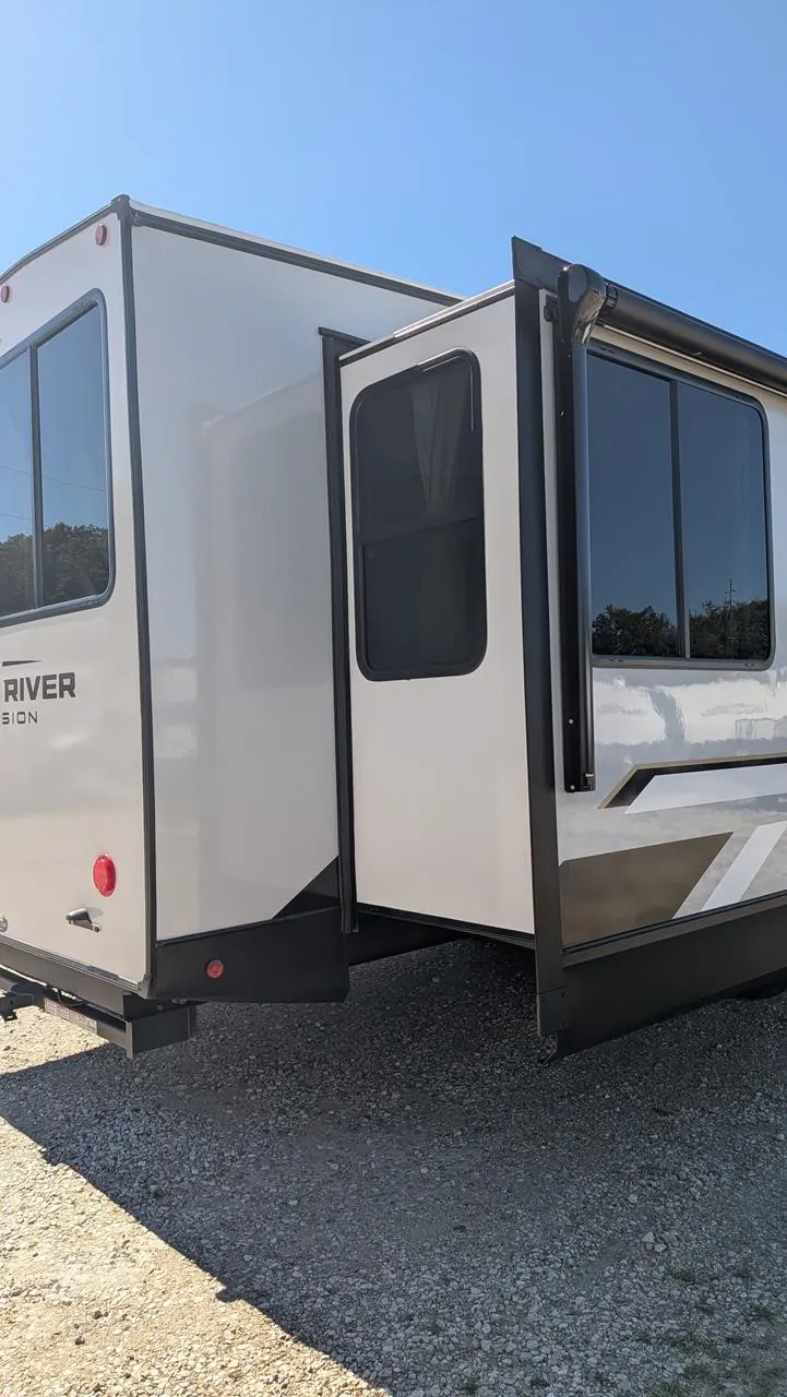 2027 Forest River Impression 360MYR, Photos photo 8