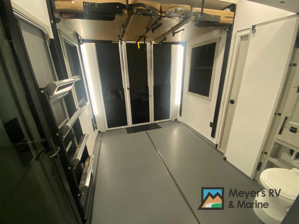 2026 Brinkley Model G 3520, Photos photo 25