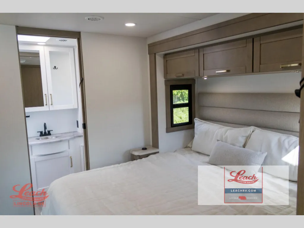 2027 Entegra Coach Vision XL 36C, Photos photo 34
