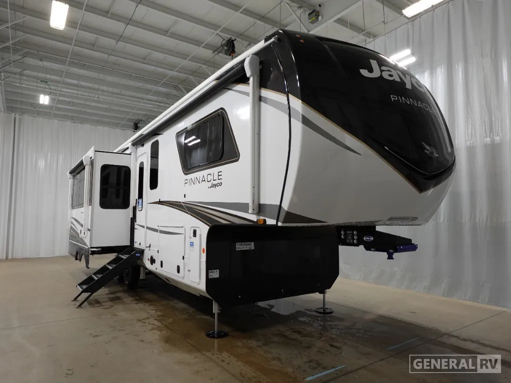2026 Jayco Pinnacle 32RLTS - Photo 2