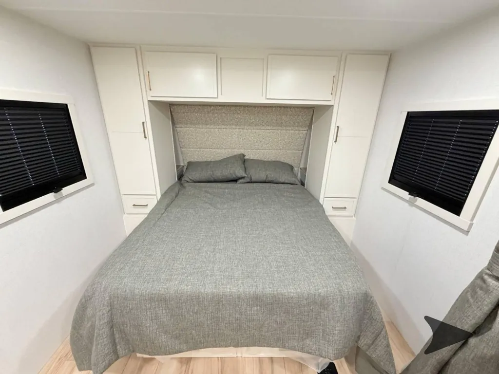2026 Brinkley Model Ix 23X, Photos photo 8