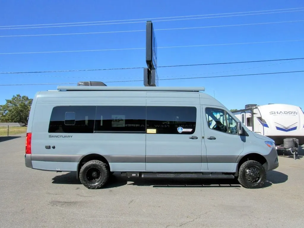 2026 Thor Motor Coach Sequence 20L - Photo 4