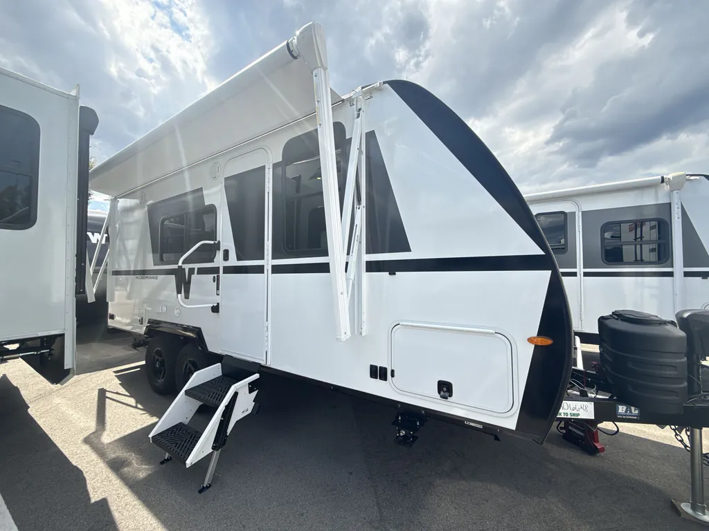 2027 Winnebago Micro Minnie 2108DS, Photos photo 5