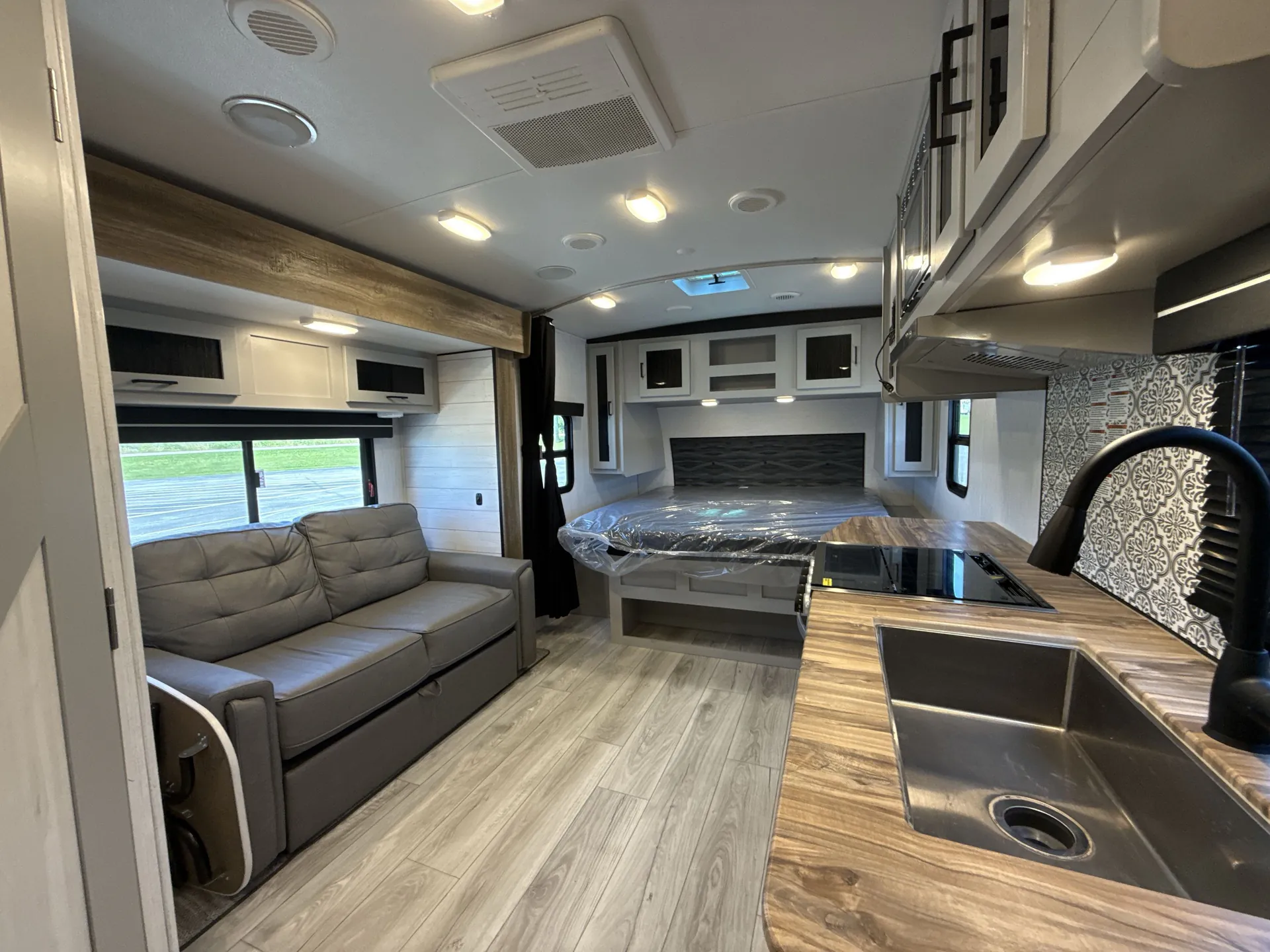 2022 Heartland North Trail NT 21RBSS — living area main