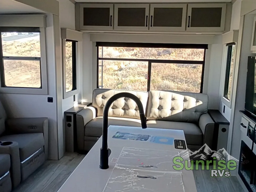 2026 Keystone Montana High Country 385BR, Photos photo 18