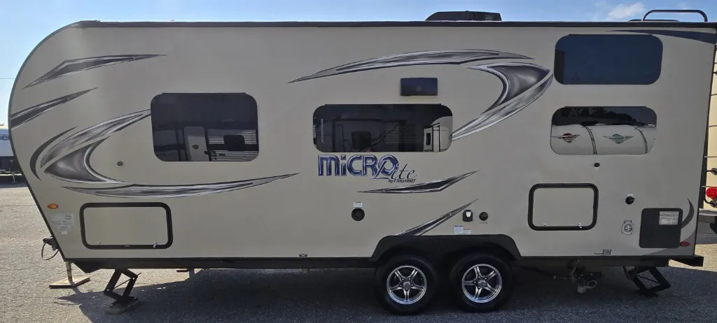 2019 Forest River Flagstaff Micro Lite 23LB — Photo 6