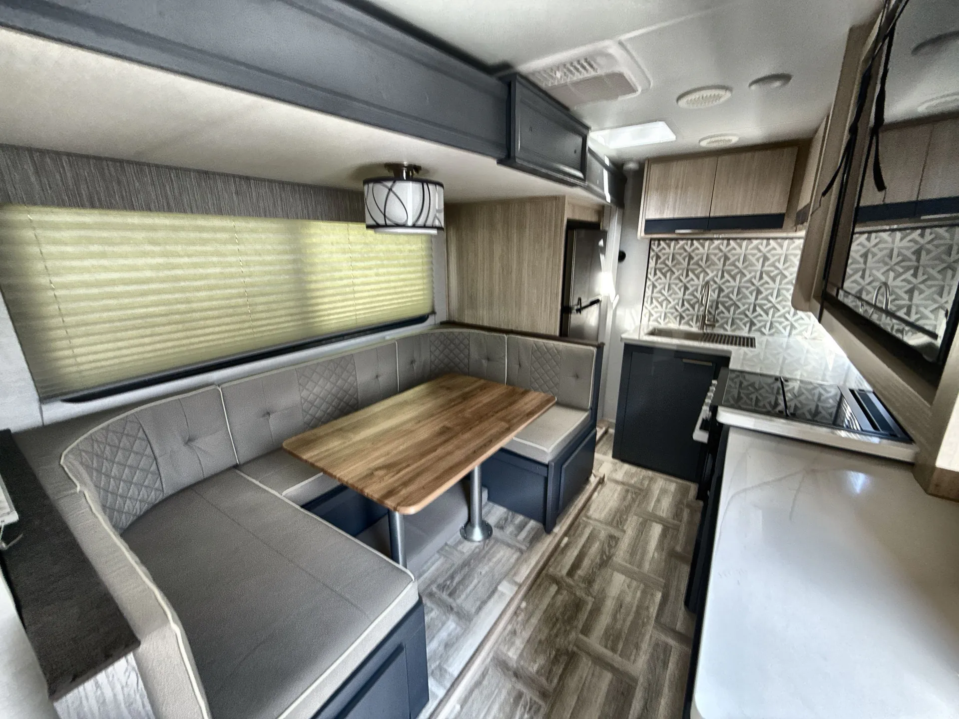 2024 Prime Time Tracer 23RBS — living area main